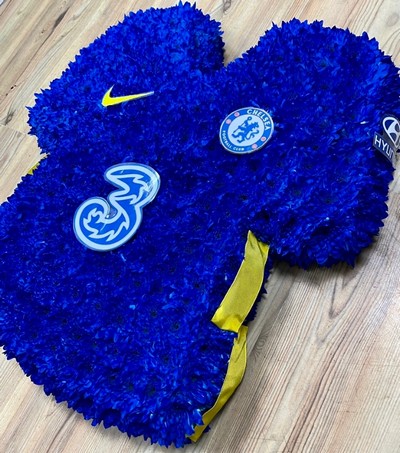 Chelsea football shirt funeral tribute, made with fresh chrysanthemum and finished with high end waterproof printed detail. 