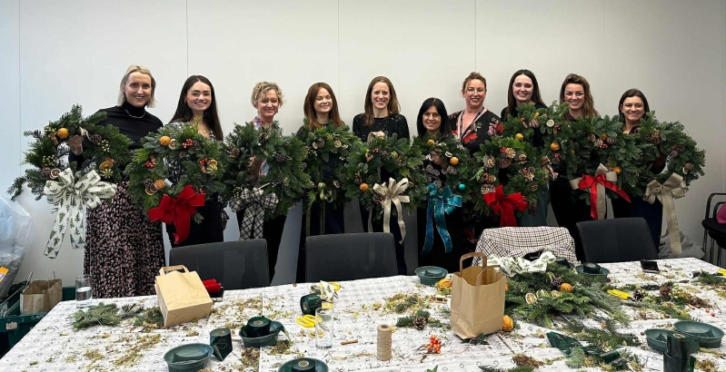 Christmas wreath making workshop at The Grapevine Bar in Romiley, with guests creating fresh foliage wreaths, enjoying mulled wine and mince pies. 3rd December 2025, 6PM. 